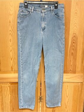 Vintage 98% Cotton Liz Claiborne Light Wash Womens Skinny Jeans